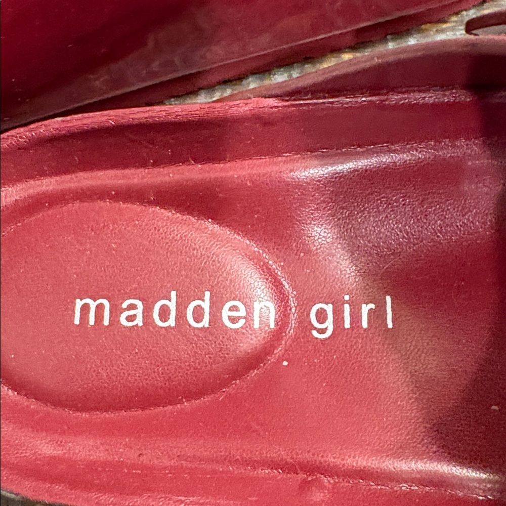 Madden Girl Red Slide Sandals - Picture 2 of 4
